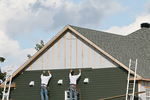 Professional Siding Repair technician working in Troutman, NC